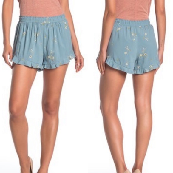 Susina Pants - Susina Floral Ruffle Hem Shorts Size XL